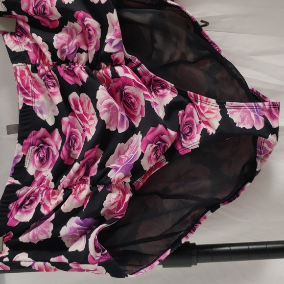 Torrid Bikini Bottoms size 2 GUC - Picture 3 of 4